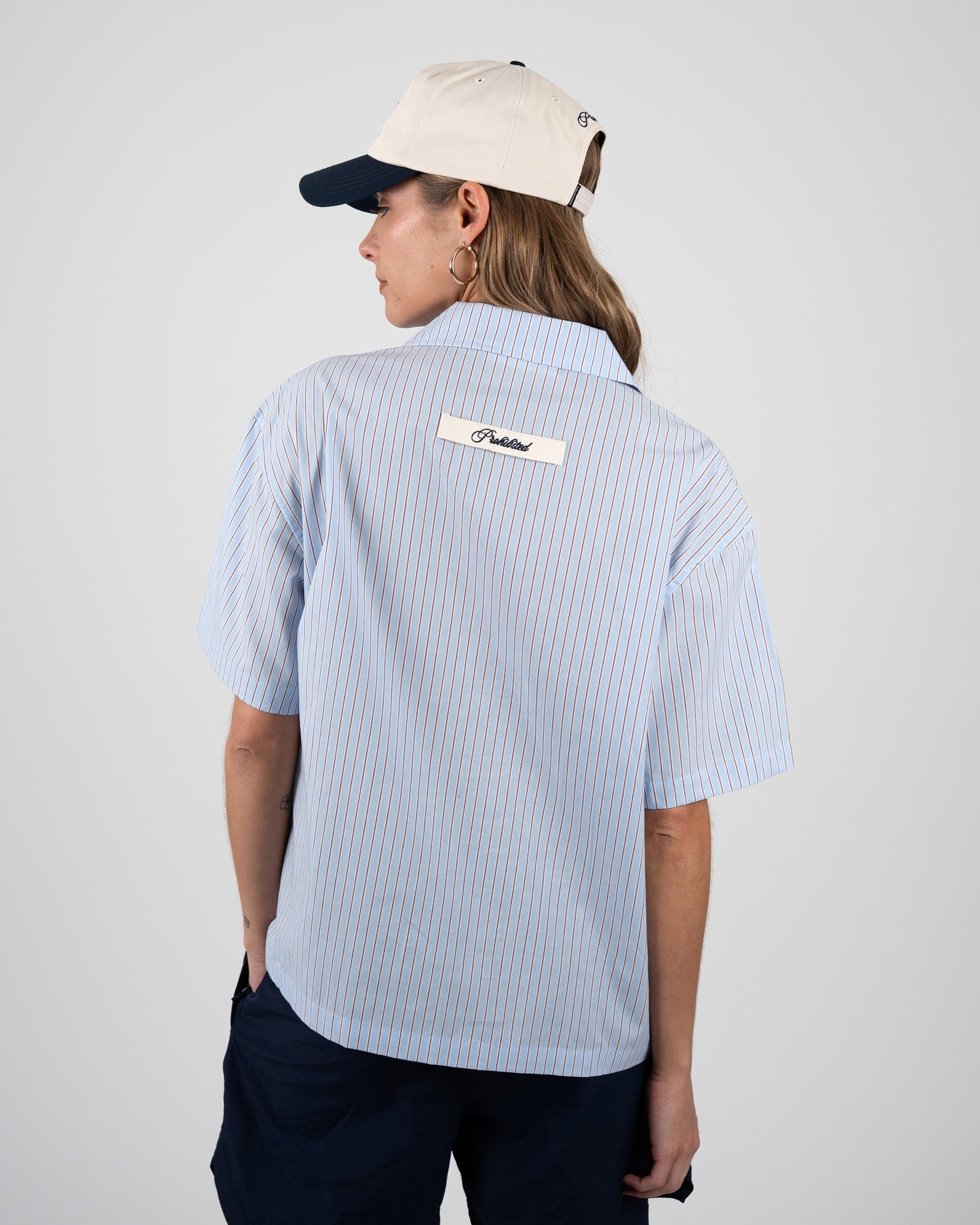 Prohibited Vineyard Breeze Shirt – Damen Rückenansicht