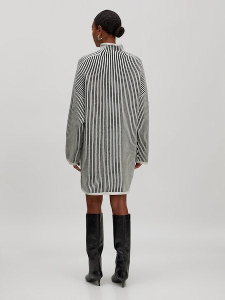 Neea Dress
