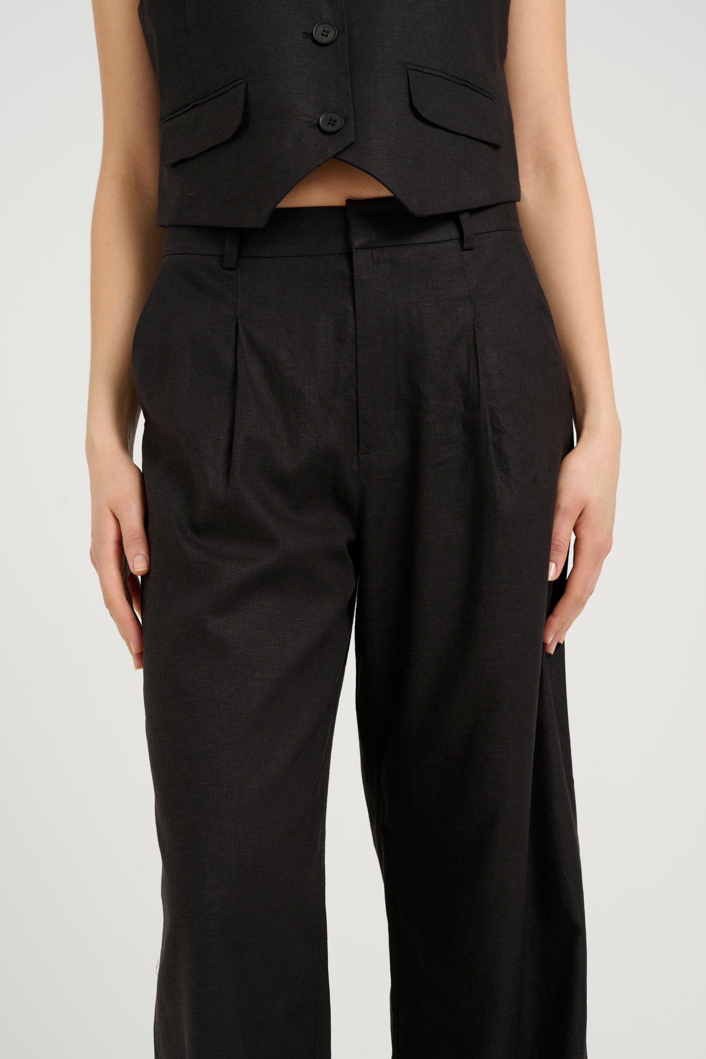 Elarah Linen Pants