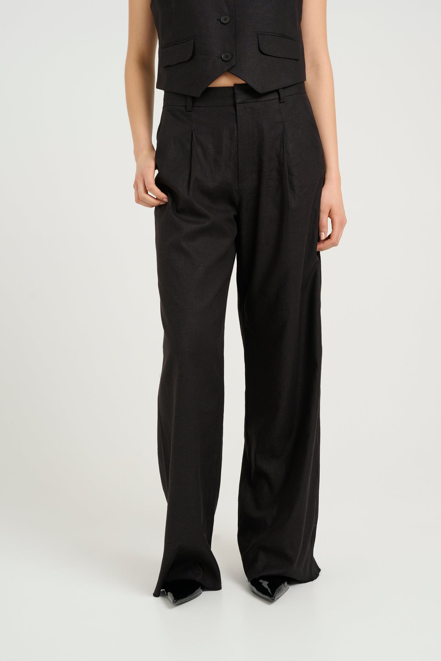 Elarah Linen Pants