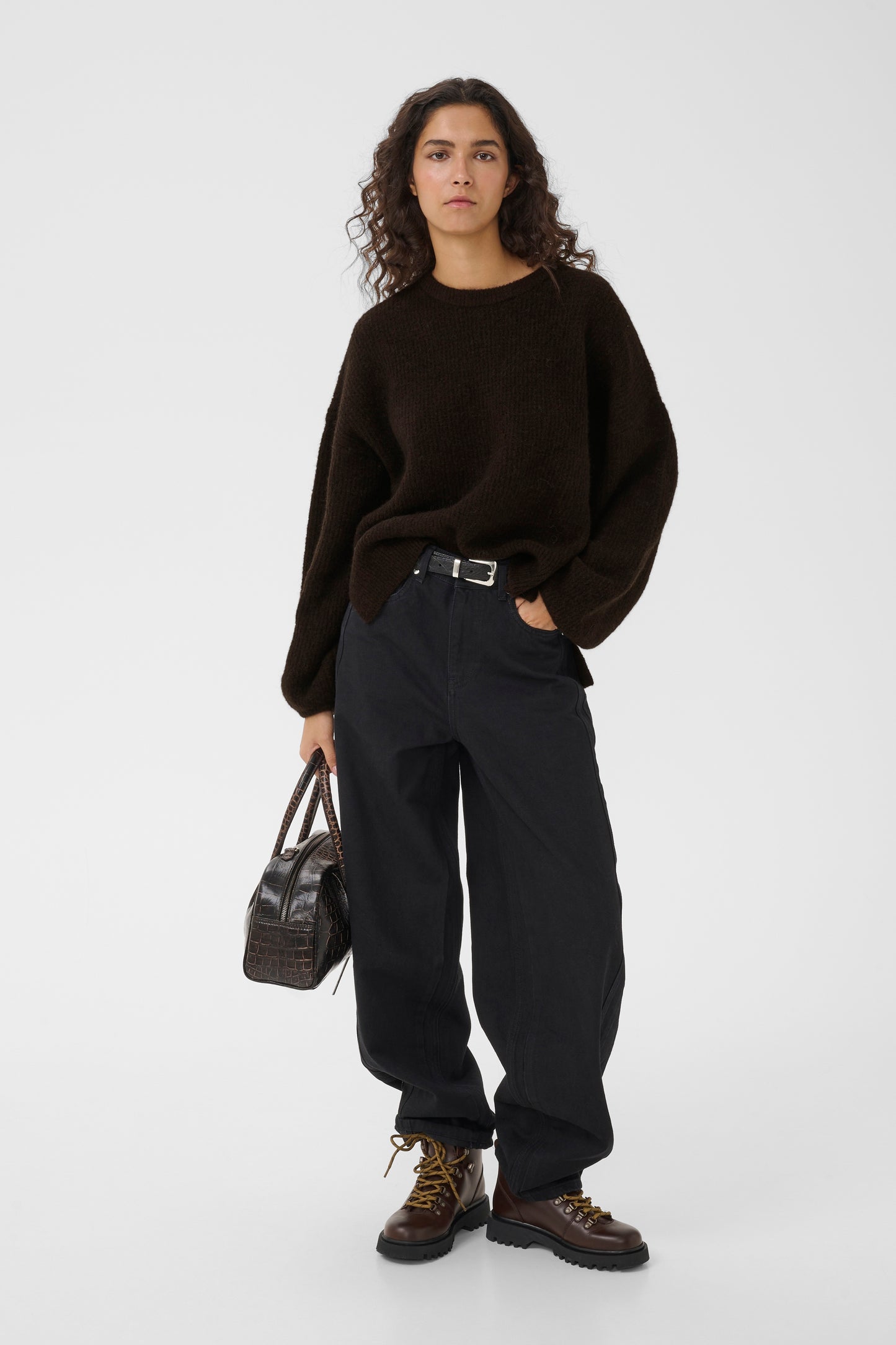 Alpha Slit Pullover