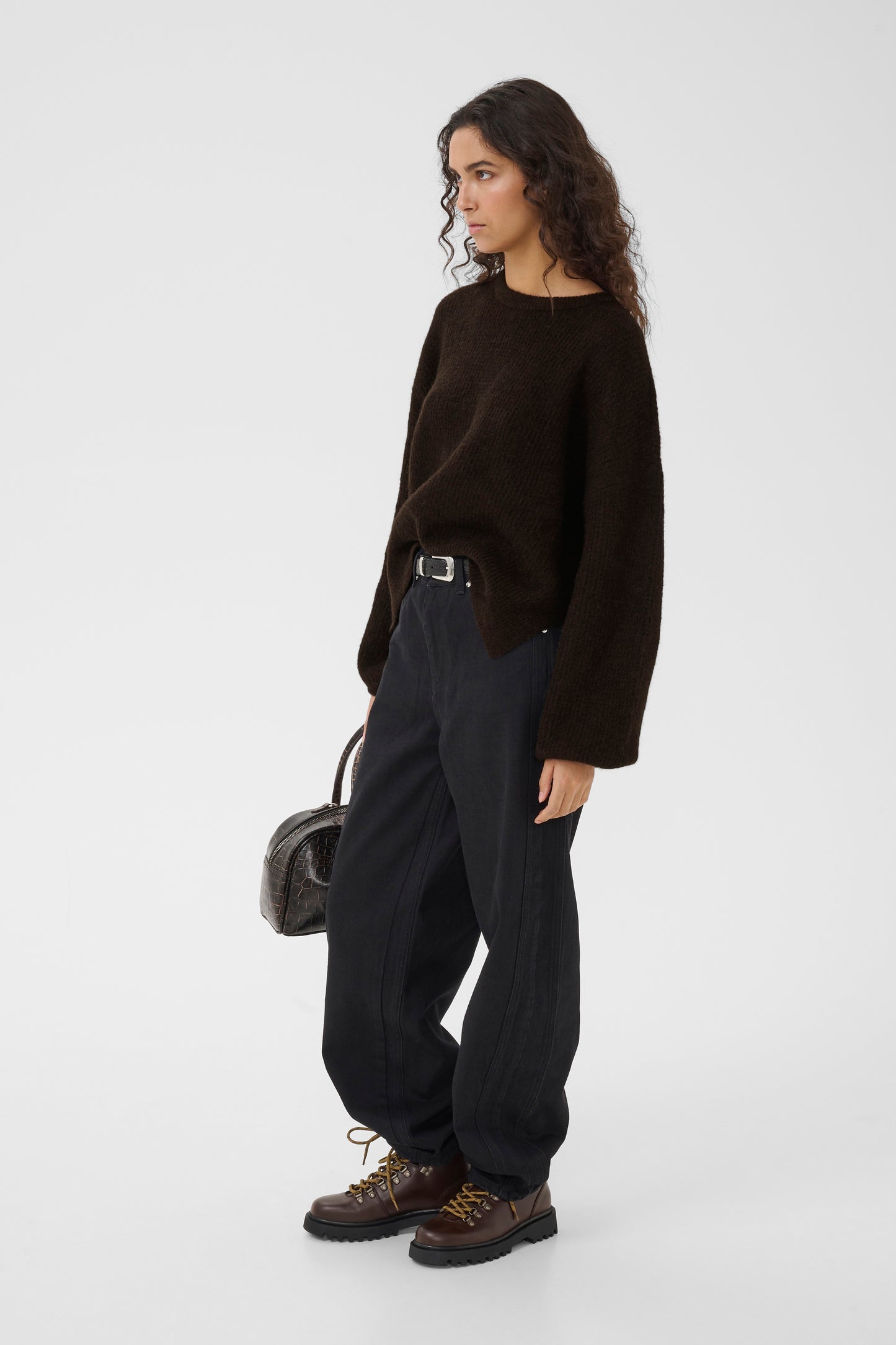 Alpha Slit Pullover