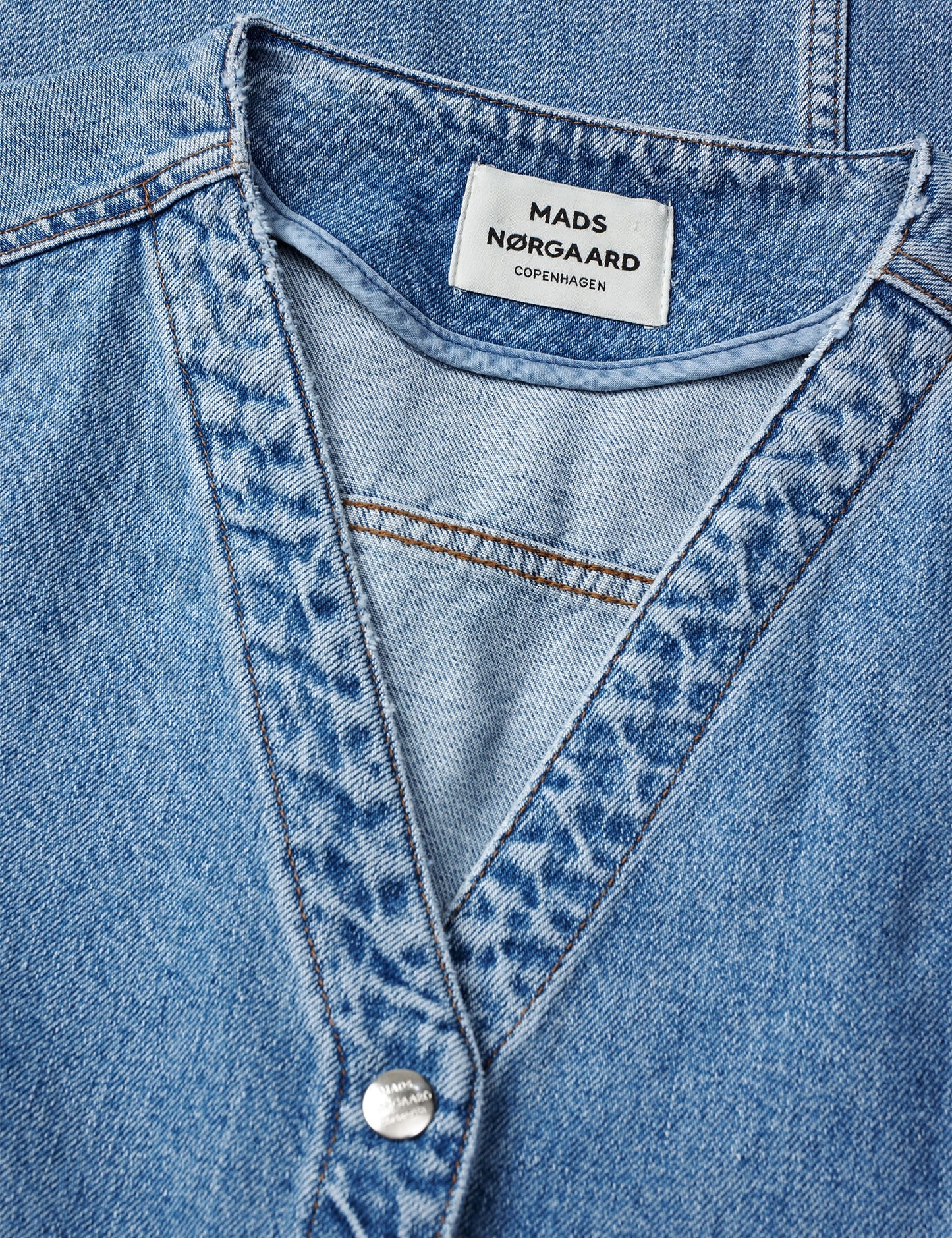 Detailansicht Luke Denim Kleid von Mads Nørgaard