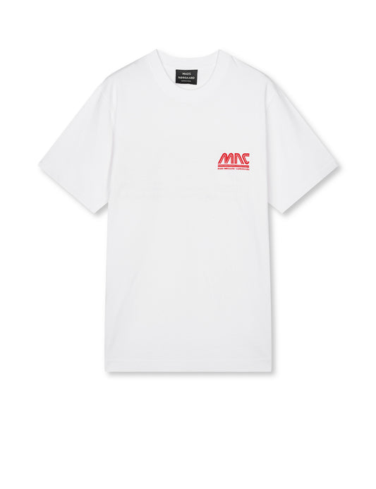 Mads Nørgaard Cotton Jersey Frode MNC Tee – Freisteller Vorderseite, weißes T-Shirt mit rotem MNC-Logo auf der linken Brust