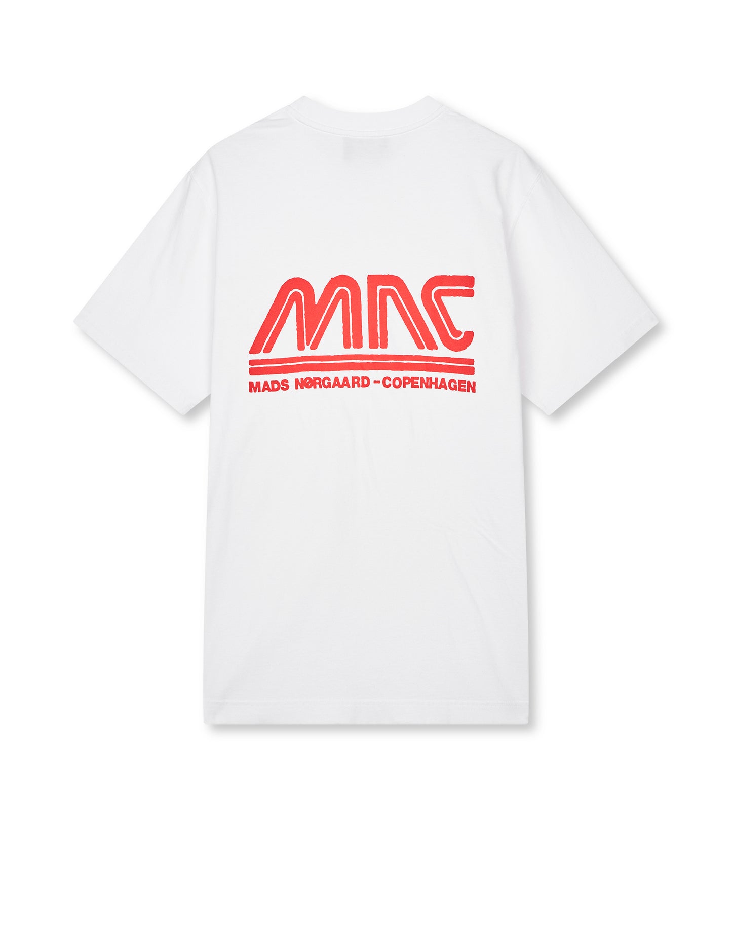 Mads Nørgaard Cotton Jersey Frode MNC Tee – Rückseite, großes rotes MNC-Logo mit Mads Nørgaard Copenhagen Schriftzug