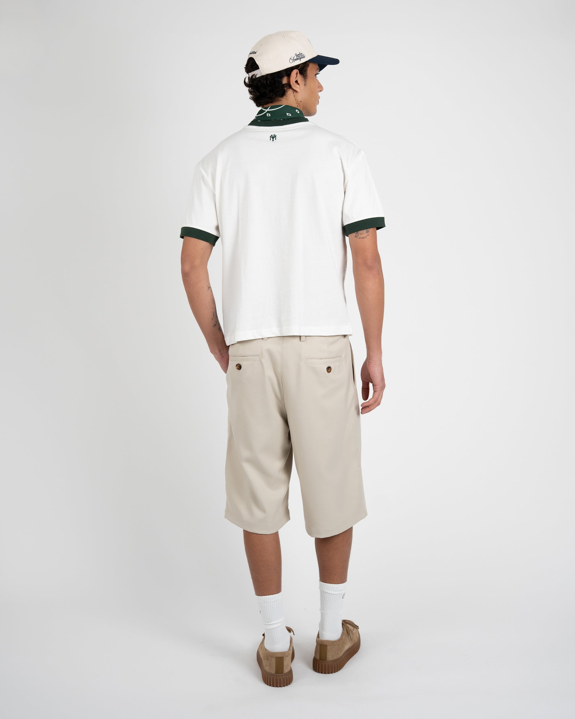 Prohibited Newport Pleated Shorts – Herren Rückenansicht
