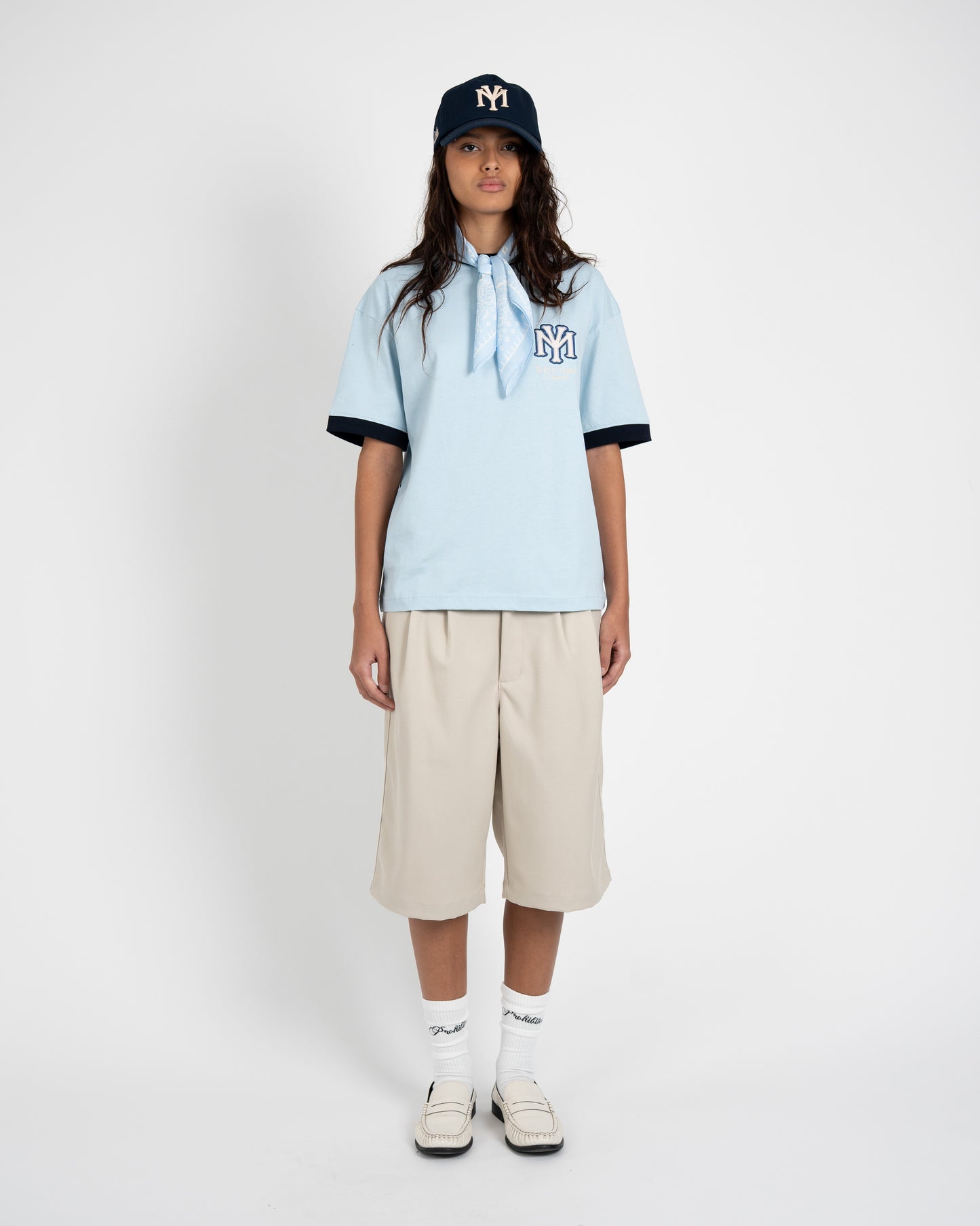 Prohibited Newport Pleated Shorts – Damen Frontansicht
