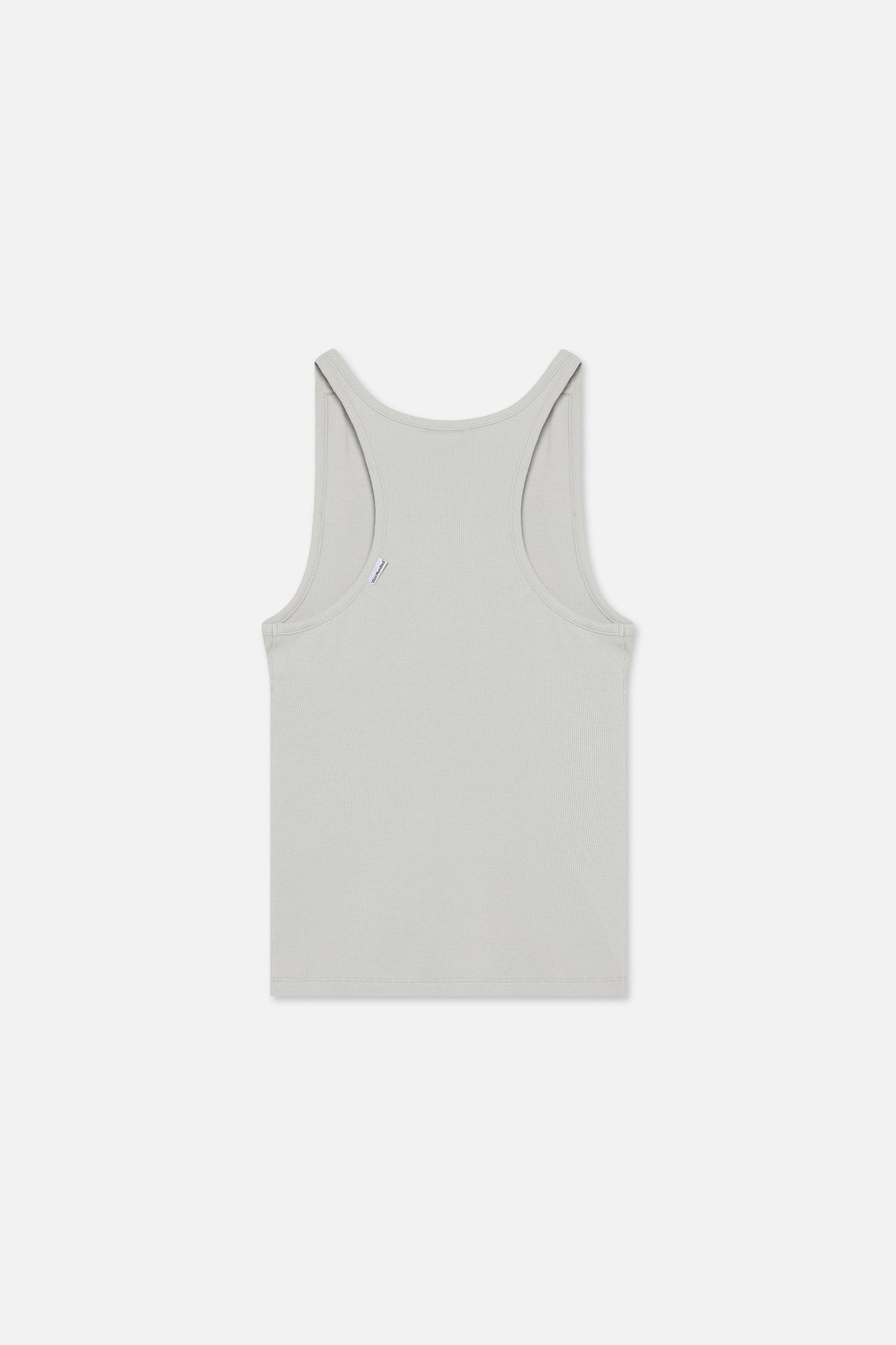 Racerback-Design des Ami Tops von Won Hundred