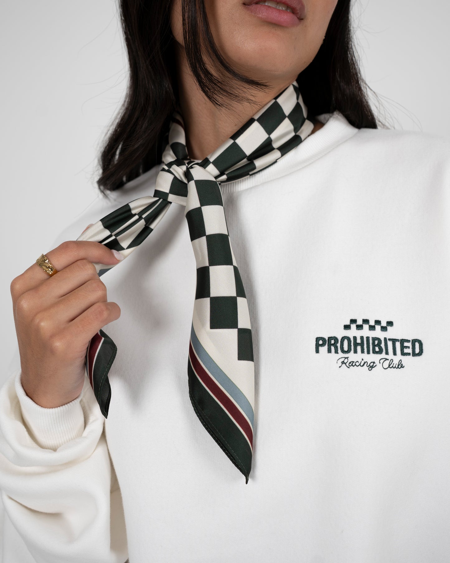 PMCO Checkered Scarf Tuch Kariert Prohibited Trageweise Seite